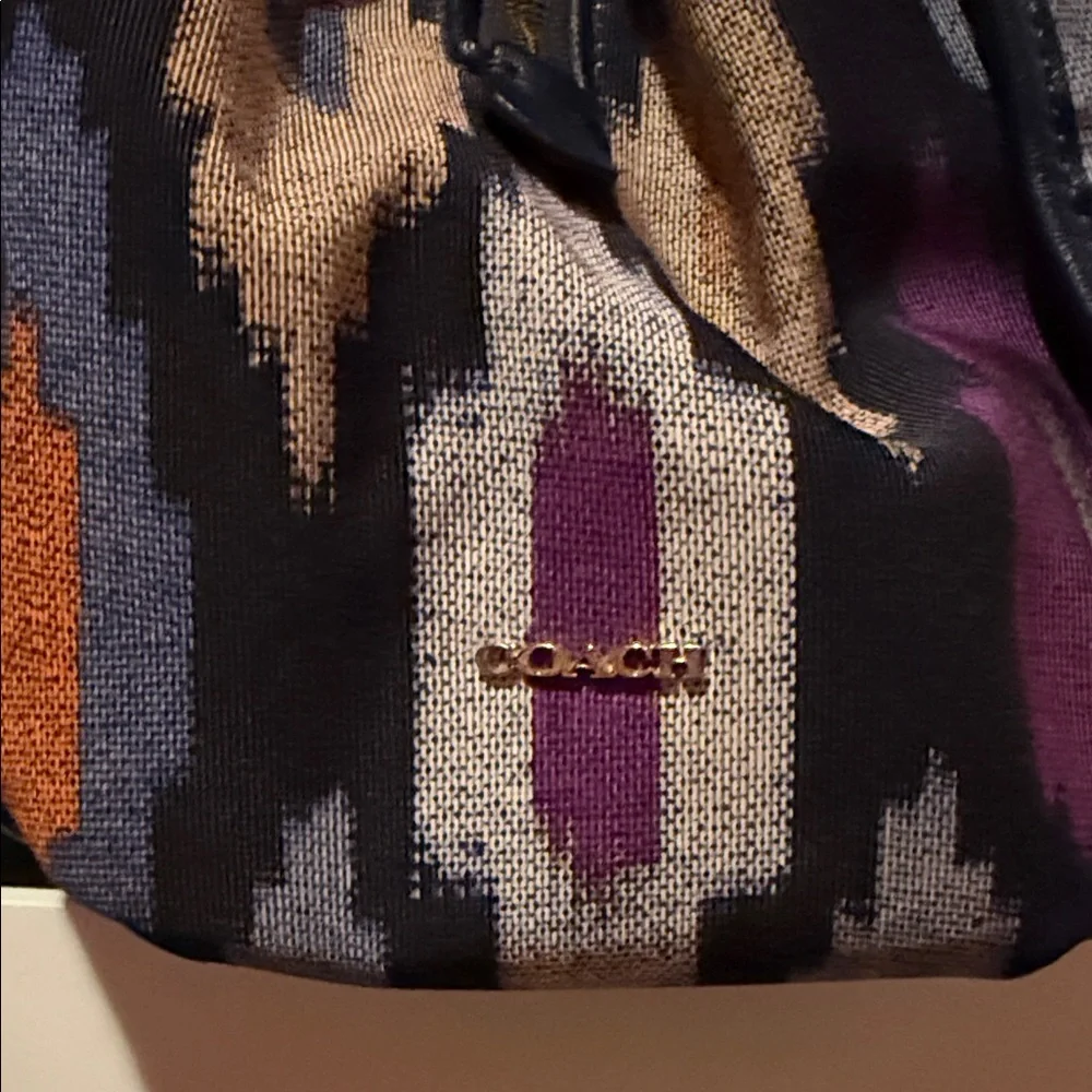 Coach iKat Stunning Tote and Wristlet Set - Picture 8 of 13